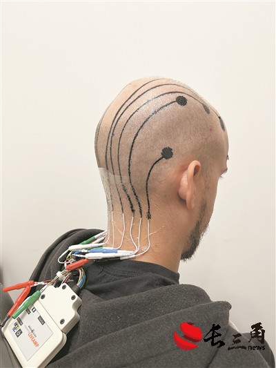 媒体管家: “电子墨水”可监测脑电波 有望拓展非侵入式脑机接口技术应用
