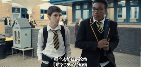 披甲持刀的英国Teenager 比剃刀党更凶险!